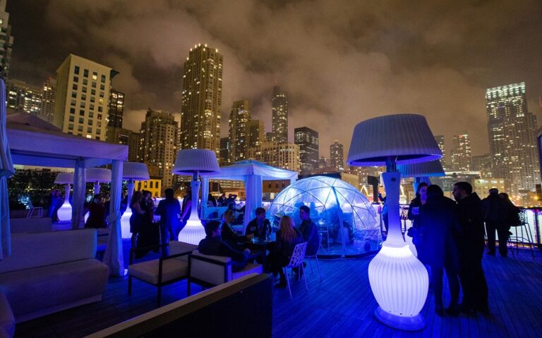 chicago hotels with rooftop bar